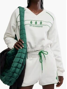 Seeing Double Sweatshirt & Shorts Set Small